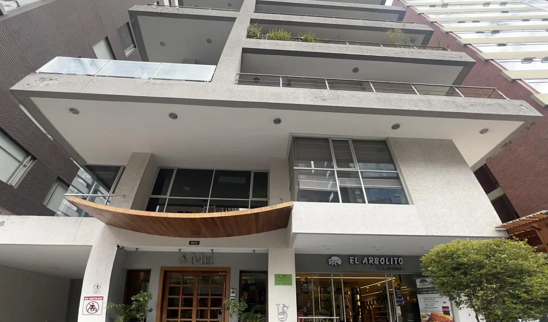Departamento De Lujo Con Terraza Piso Alto Y Vista 3 Habitaciones Diagonal Al Hotel Sheraton Quito Apartment